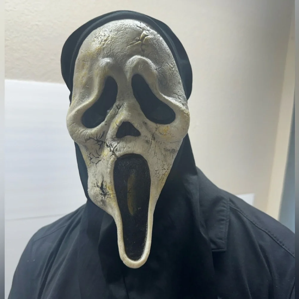 Scream Ghost Face Aged Mask Fun World Halloween Costume Scary April - June 2012